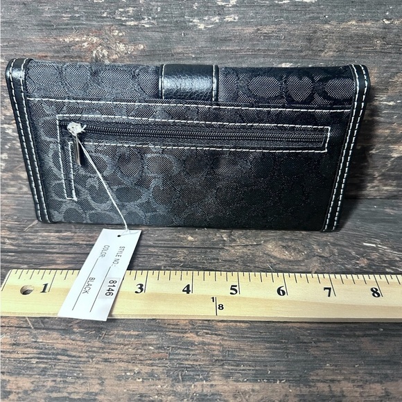 GU3SS Black Women's Wallet NWT - Picture 3 of 6